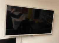 Samsung Fernseher UE32ES6710S 32 Zoll inklusive Wandhalterung München - Maxvorstadt Vorschau