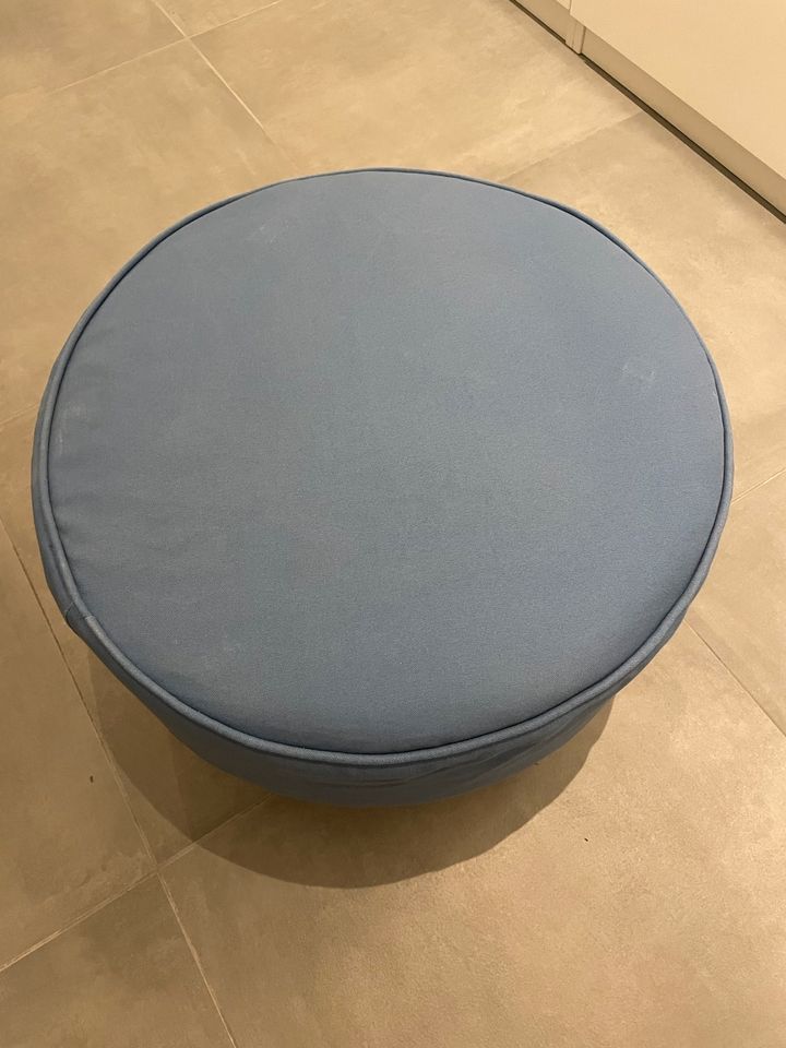 Ikea Hocker, Pouf, waschbarer Bezug, blau in Althengstett