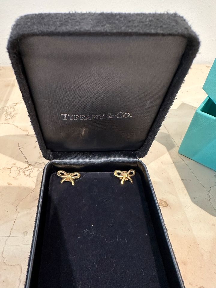 Tiffany & Co. Ohrringe Schleifen gold in Bayern - Würzburg | eBay  Kleinanzeigen ist jetzt Kleinanzeigen