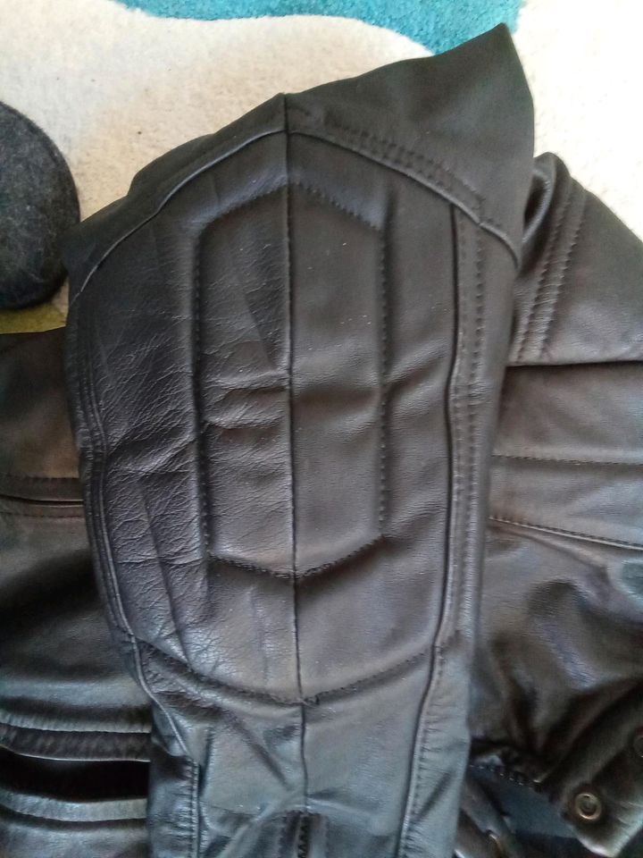 Lederjacke Motorradjacke Bartels 48 klassischer Stil in Wennigsen