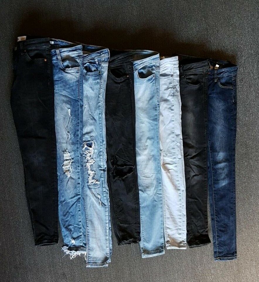 7 Jeans Hosen,versch.Marken z.B Zara zum Preis von einer!!!! in Unkel