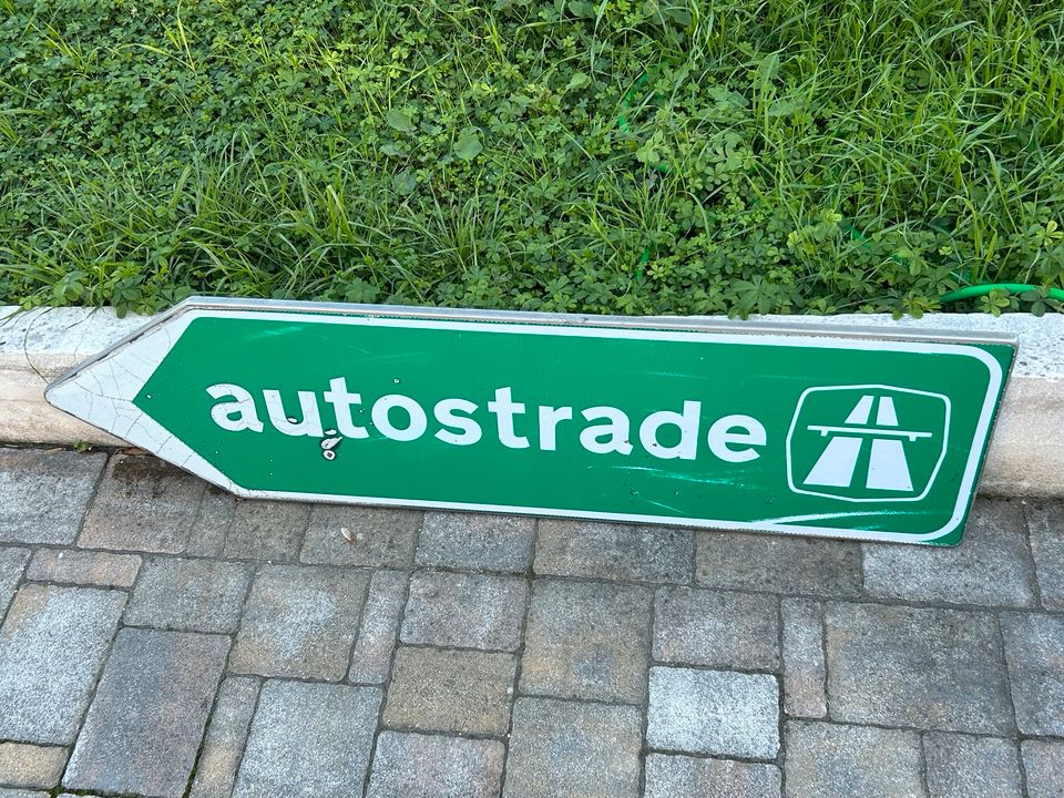 Autostrade Schild Metall sign auto reifen Italien Benzin oel Dose