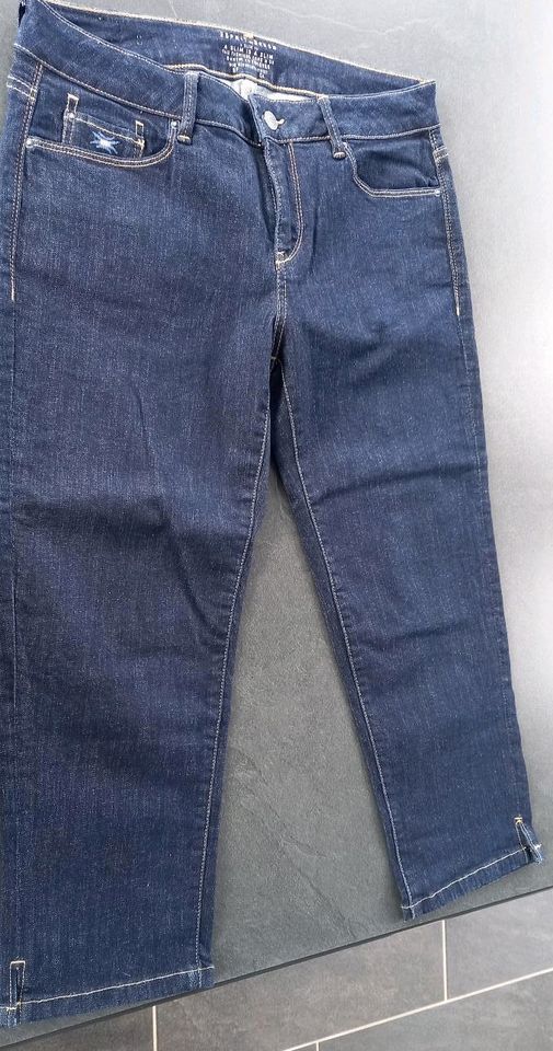 Esprit Damen Jeans Capri 7/8 Gr.30 Länge22 neu in Ibbenbüren