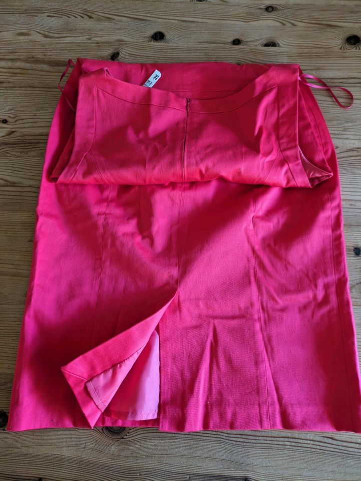 Kleid Etuikleid festlich Gr. 34 pink in Iserlohn
