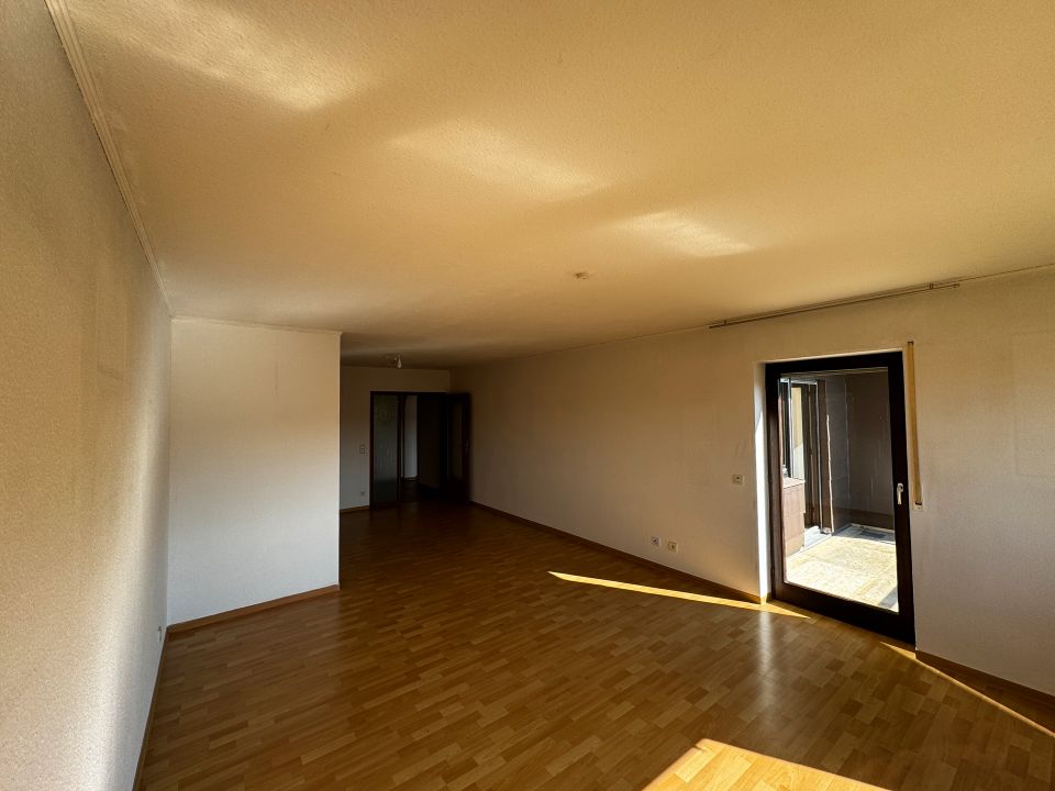 ihre neue Wohnung mit sonnigem Ausblick in Pforzheim