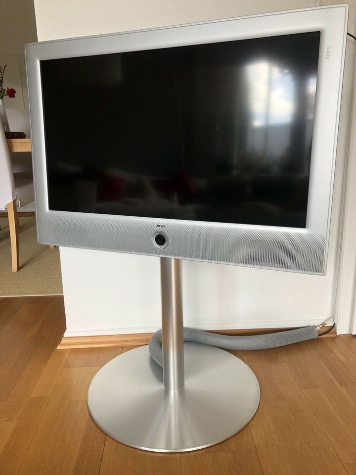 Loewe Xelos Flat TV Media 32 Zoll mit Loewe Floor-Stand Top! in Hessen -  Kelkheim | Fernseher gebraucht kaufen | eBay Kleinanzeigen ist jetzt  Kleinanzeigen