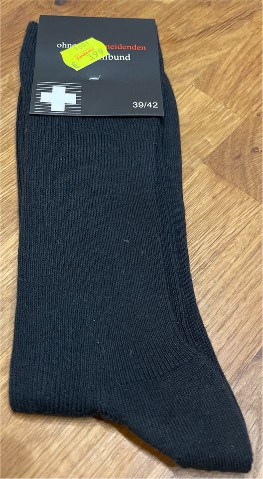 Socken Größe 39/42 ohne Gummi in Saulheim