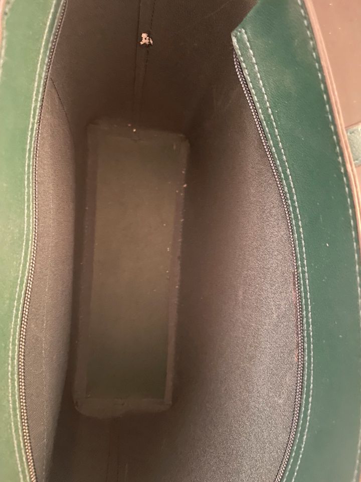 Handtasche Shopper Businesstasche Umhängetasche groß grün neu in München