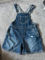 Kurze Latzhose Größe M Hessen - Hanau Vorschau