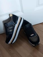 DKNY Plateau Sneaker 38 schwarz weiß Gold Donna Caran Brandenburg - Blankenfelde-Mahlow Vorschau