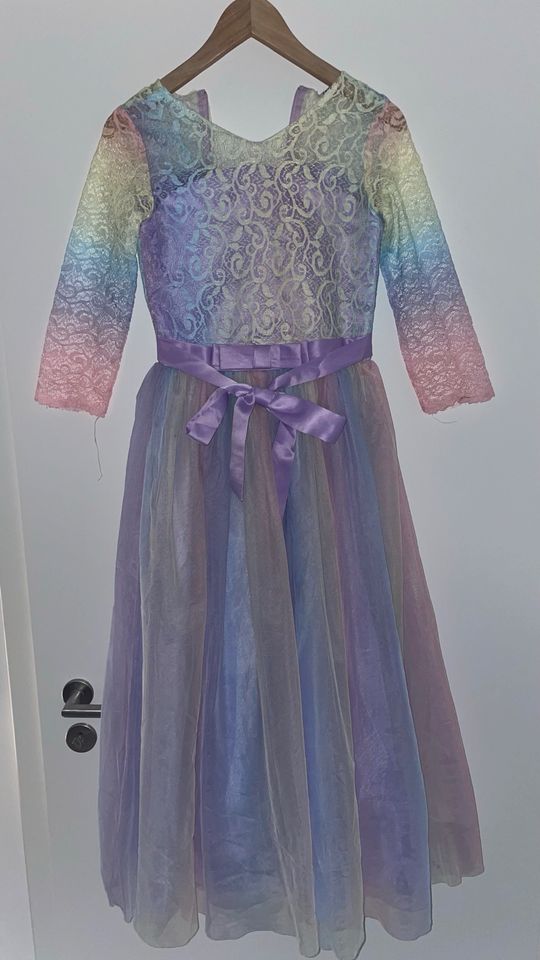 Kleid Kinderkleid Hochzeit Geburtstag Prinzessin etc. bunt in Isernhagen