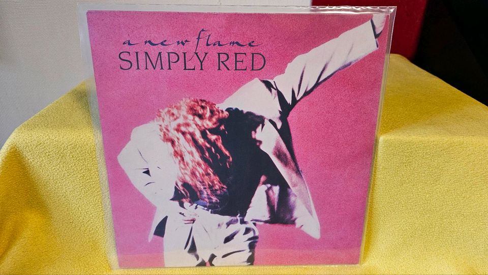 LP '1989' SIMPLE RED a new flame +B: in Pinneberg
