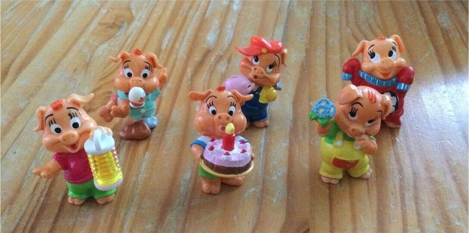 Üei Figuren Ferrero 6 Figuren von den Pinky Piggys 2000 in Schutterwald