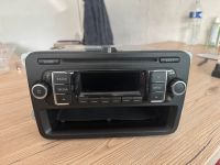 VW Golf, Passat, Original CD Radio RCD 210 Baden-Württemberg - Korntal-Münchingen Vorschau