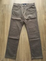 BRAX Jeans in Taupe, Mod. Cadiz straight Gr. 50 Nordrhein-Westfalen - Witten Vorschau