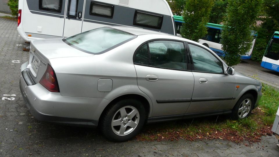 Chevrolet Evanda 2.0-Liter Benzin. in Geretsried