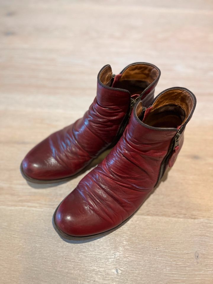 Kämpgen Stiefelette , Gr. 38, rot in Köln