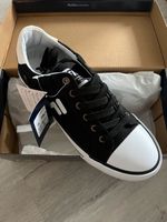 Fila Sneaker Größe 39 schwarz/weiß NEU Niedersachsen - Bardowick Vorschau