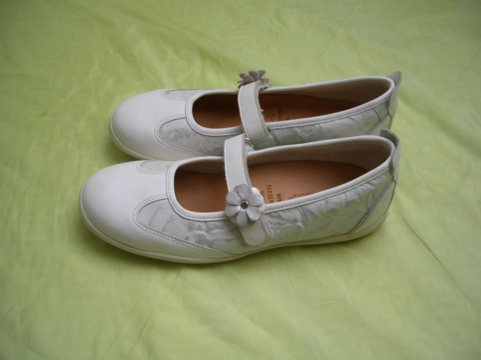 Kommunionschuhe Ballerinas Schuhe weiß Gr. 35 Däumling schmal Top in Recklinghausen