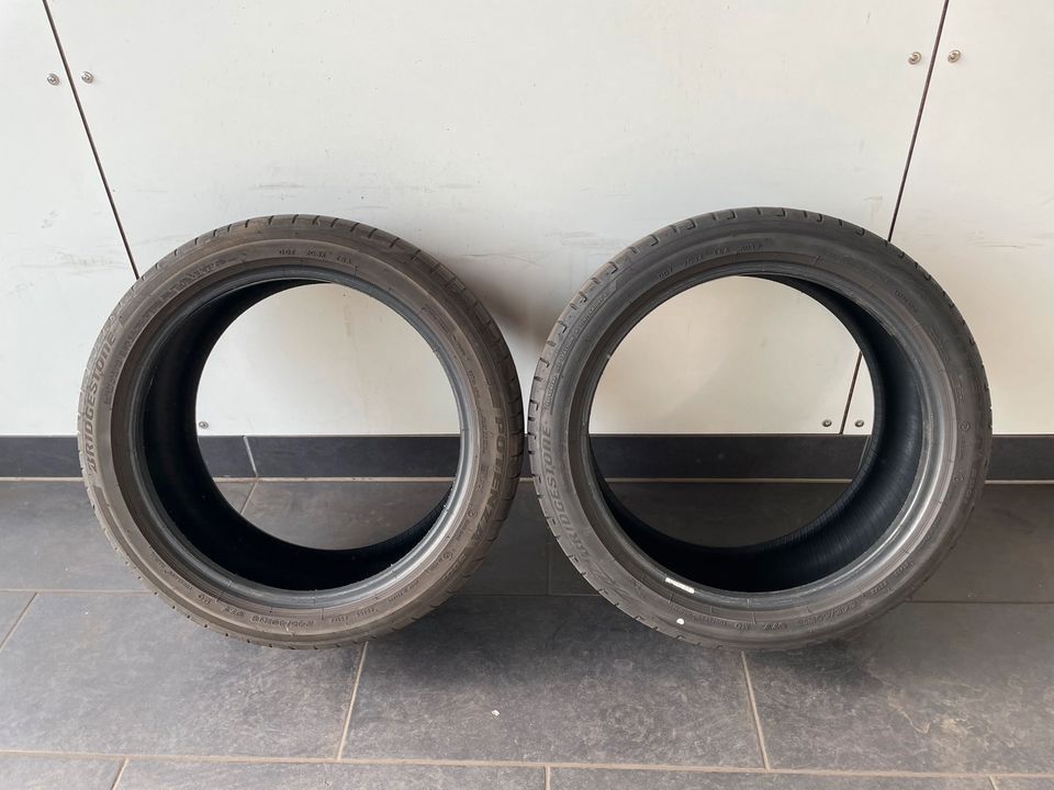 2x Sommerreifen Bridgestone 245/40 R18 97Y in Hamburg