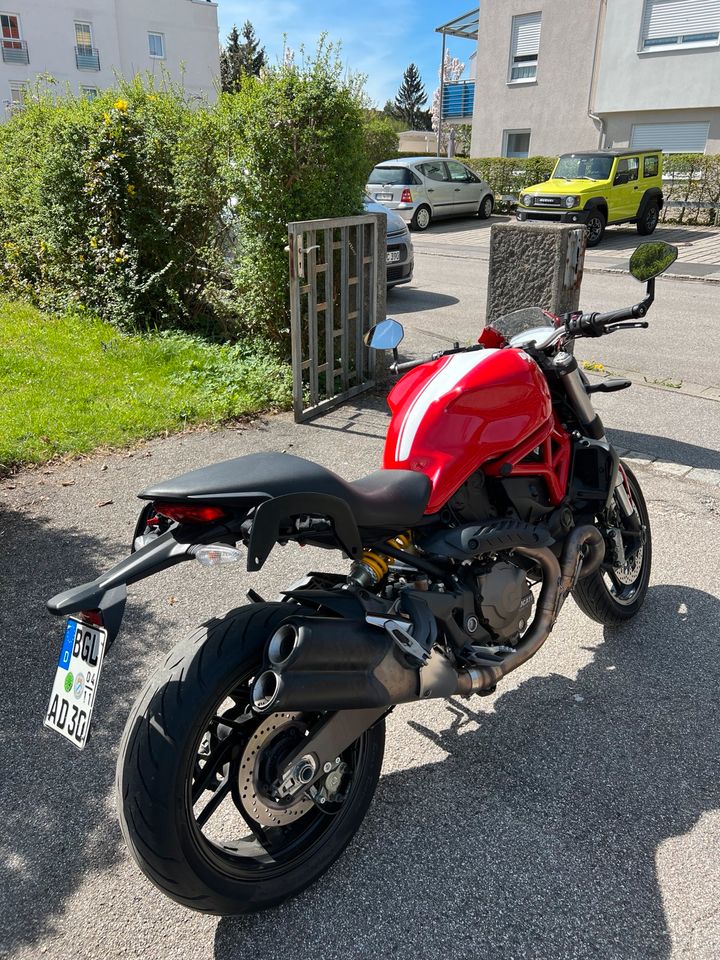 Ducati Monster 821 in Freilassing