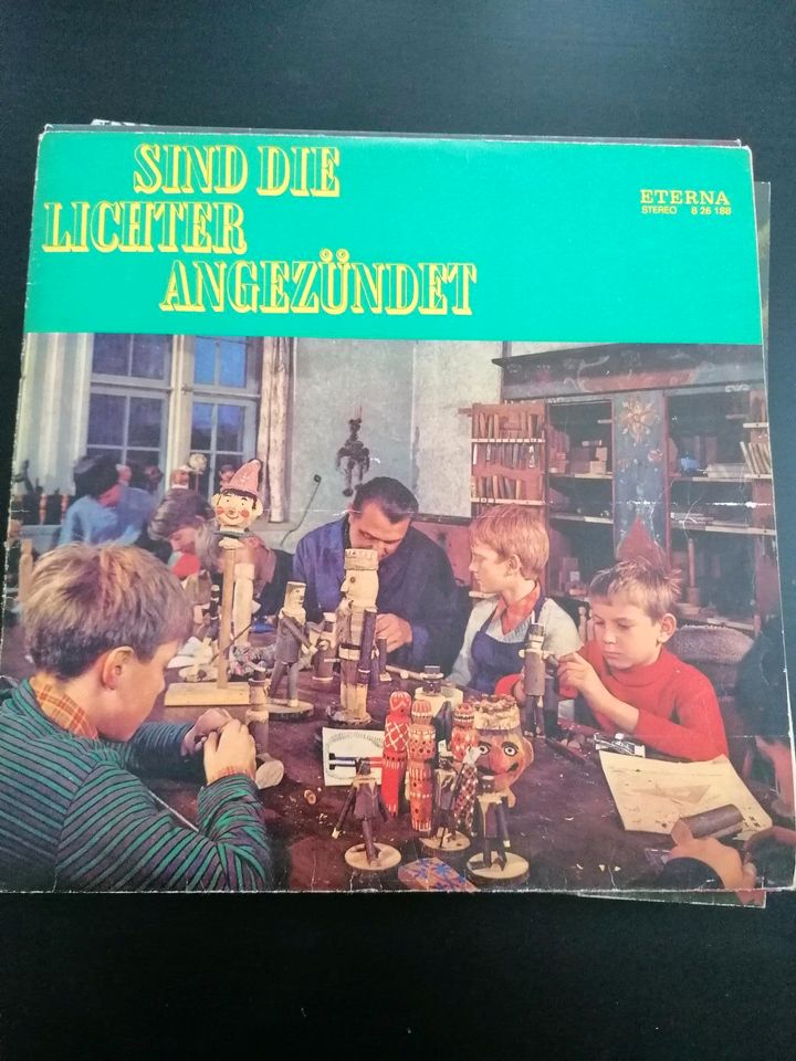 5 Schallplatten mit "Weihnachtsliedern" in Machern