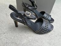 Lottusse Stiletto Sandalen Pumps Schuhe Größe 39 schwarz, neu Nordrhein-Westfalen - Wesseling Vorschau