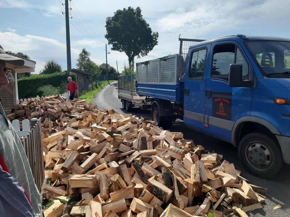 Brennholz - Kaminholz 1,2 Rm Nadelholz GUT vorgelagert in Schmalkalden