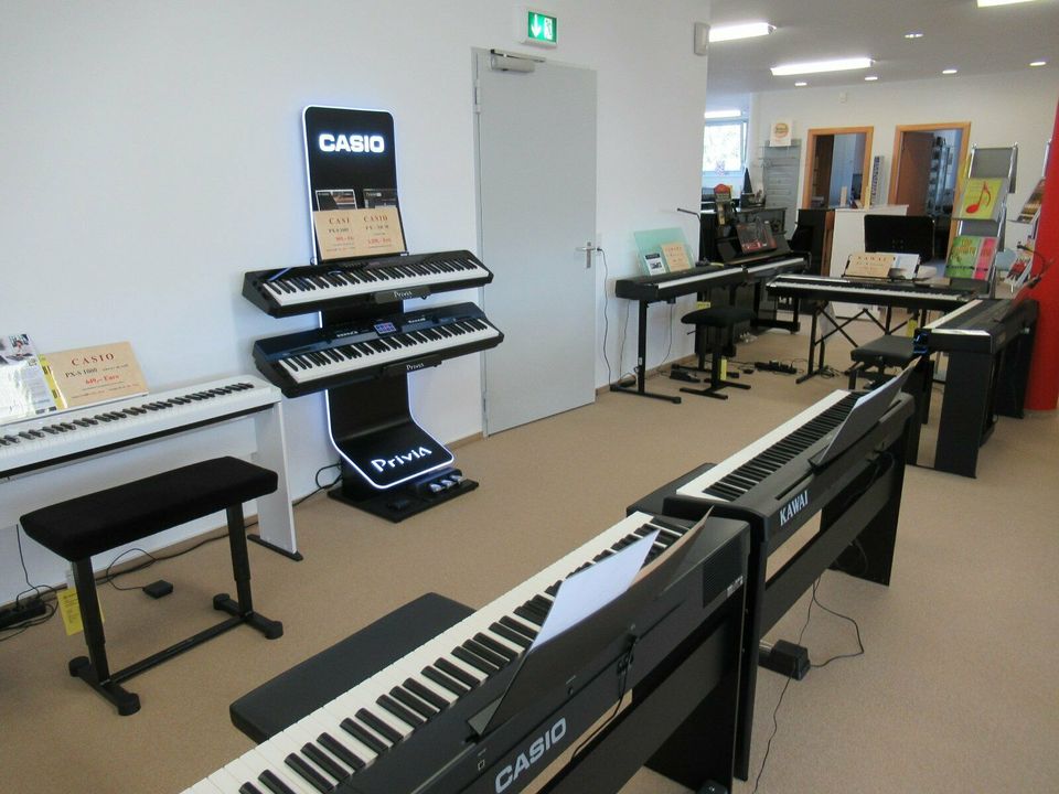 Yamaha Clavinova Digitalpiano/Klavier AKTIONSWOCHEN in Nideggen / Düren