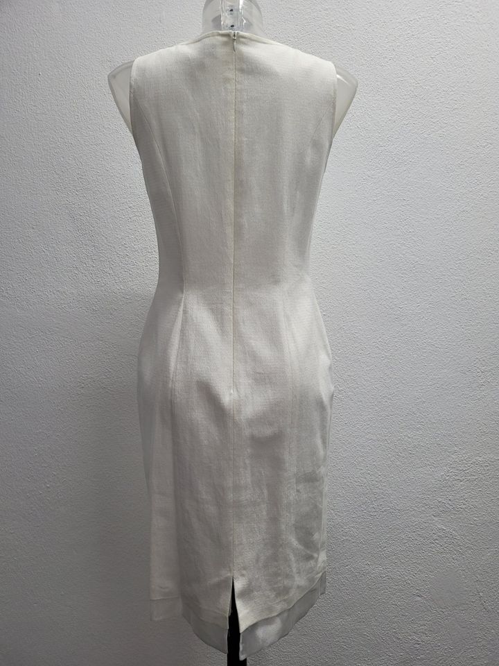 Etuikleid elegantes Sommerkleid Gr.38 tailliert weiß ärmellos NW in Bindlach
