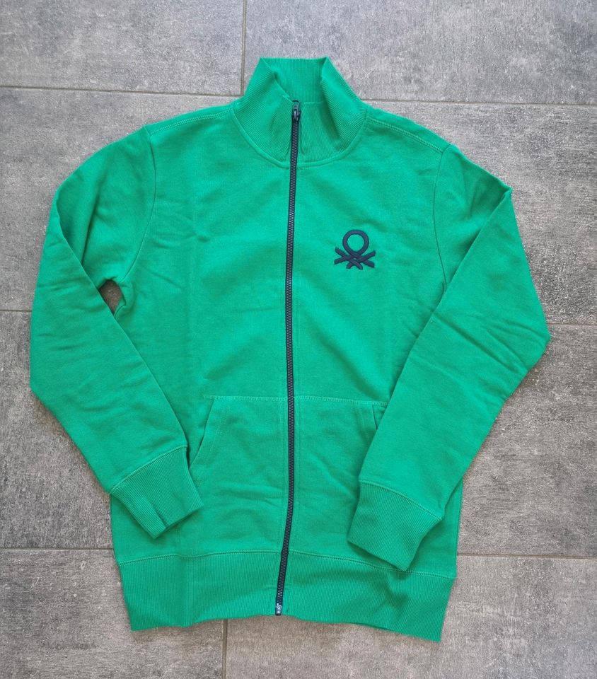 Sweatjacke Benetton NEU in Kubschütz