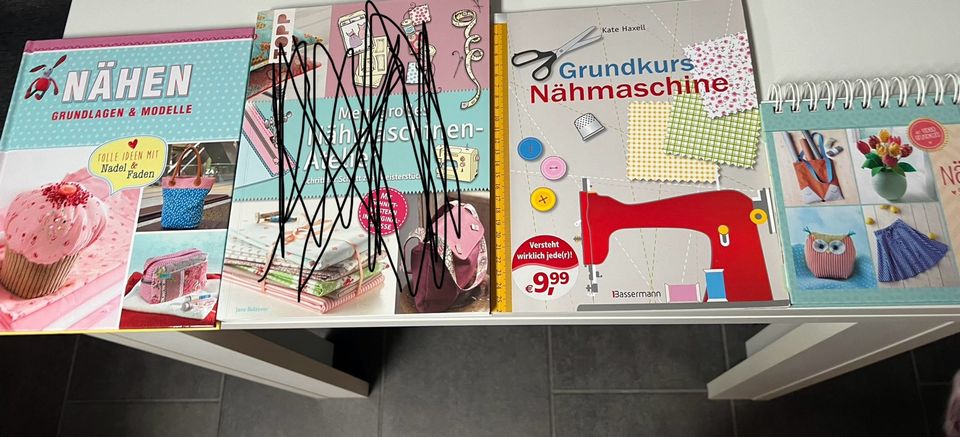 Nähbücher/ Nähmaschine/ Grundkurs in Remscheid