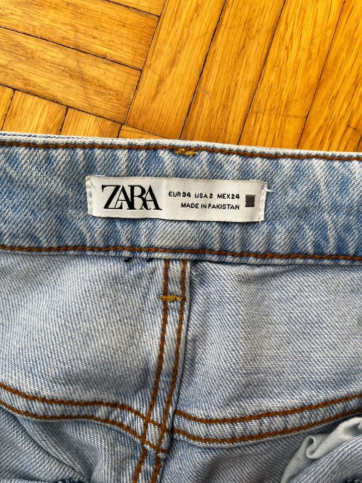 Zara Jeans Gr 34 in Bad Urach
