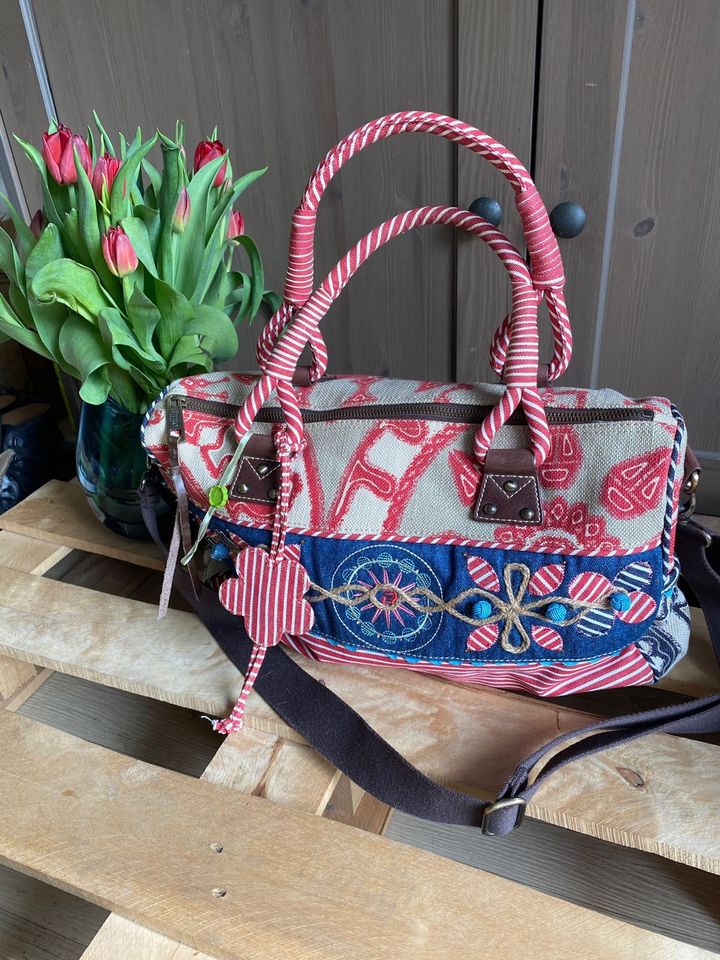 Oilily Tasche neuwertig tolles Design in Essen