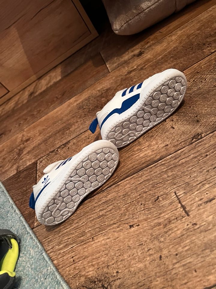 Adidas Schuhe zu verkaufen in München