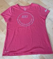 Nike Sport T-Shirt mit Smiley Print, Gr. XL (156) Kreis Pinneberg - Quickborn Vorschau