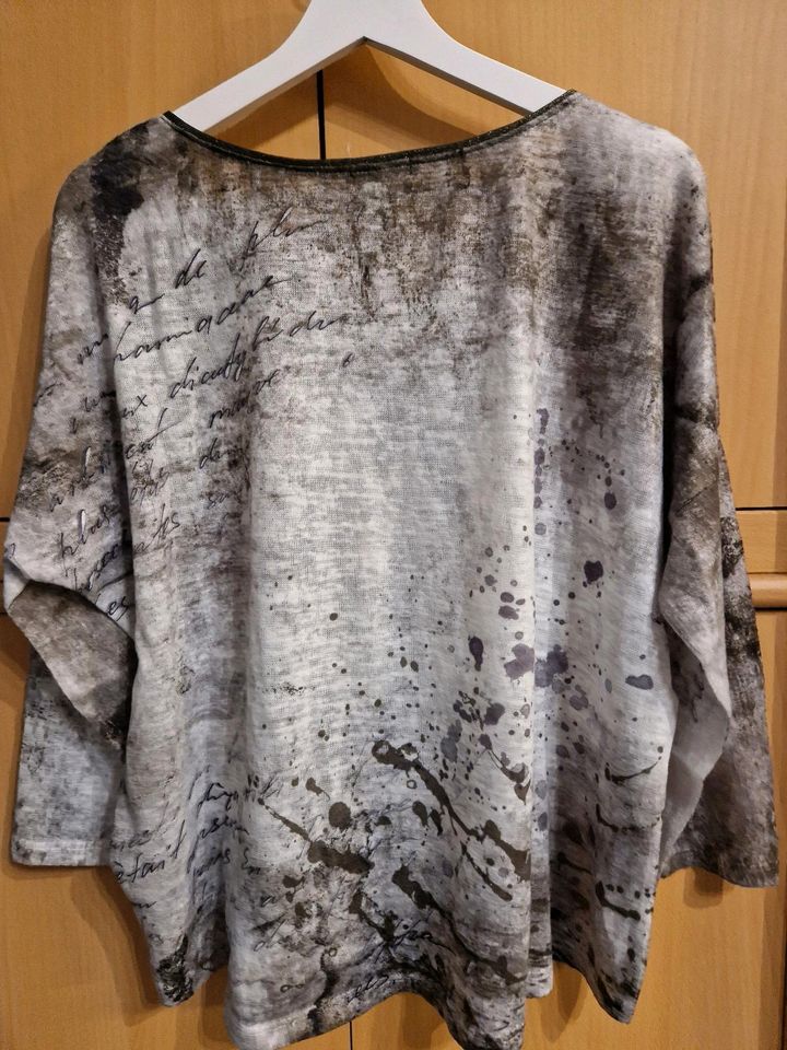 Pulli mit Glitzersteinen in Heßdorf