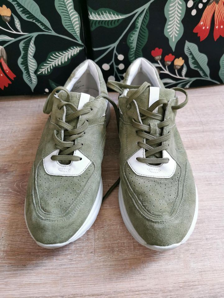 Coole grüne Sneaker von Ulla Popken in Hilchenbach