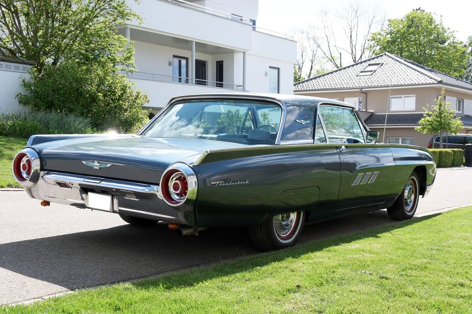 Ford Oldtimer Thunderbird Muscle-Car Bullet-Bird in Engstingen