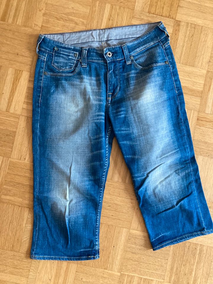 3/4 Jeanshose Jeans Mustang Damen in Freiburg im Breisgau