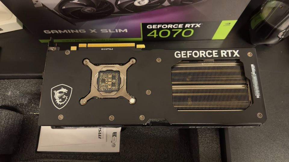 NVIDIA GeForce RTX 4070 Gaming X Slim 12GB mit Rechnung in Berlin