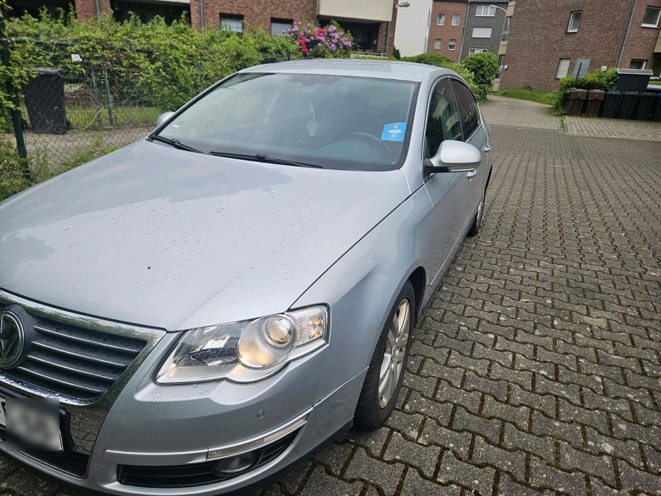 VW Passat 2.0 FSI LPG in Duisburg