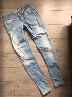 Only Skinny Jeans Hose Damen destroyed Used Look hellblau W28 L34 Bochum - Bochum-Nord Vorschau