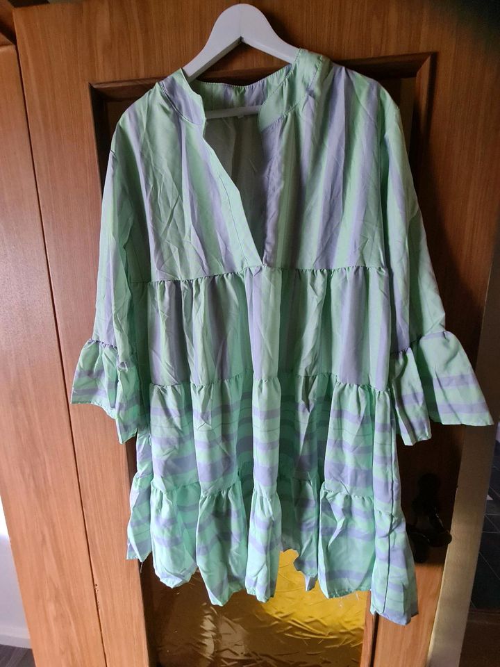 2 Oversize Blusen/ Tunika und 1 Sommerjacke  Gr. XL in Panketal