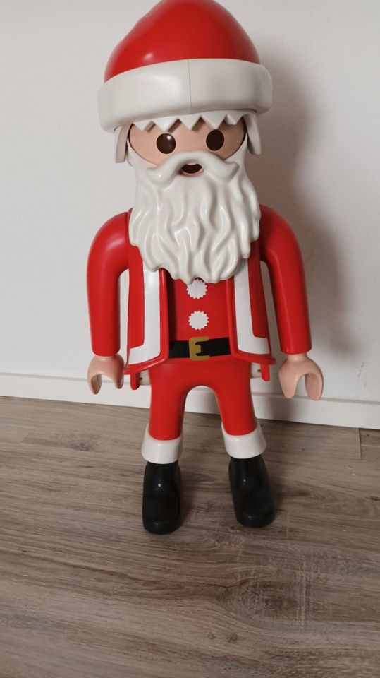 Playmobil,Weihnachtsmann,Höhe ca. 65 cm, in Kattendorf