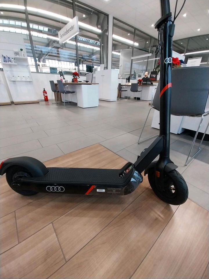 Audi electric kick scooter powered by Egret, 500 W, 20 km/h in Mönchengladbach