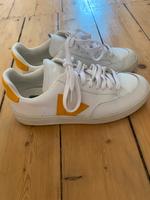 Veja V-12 Leather Niedersachsen - Osnabrück Vorschau