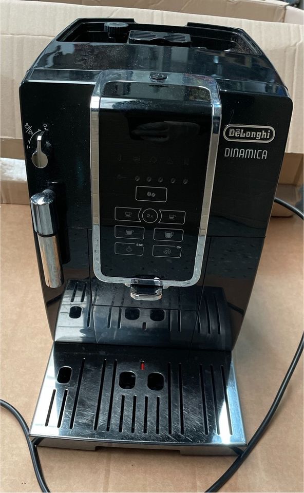 Delonghi denamica Kaffeevollautomat / ungeprüfte Retourenware/ in Werne