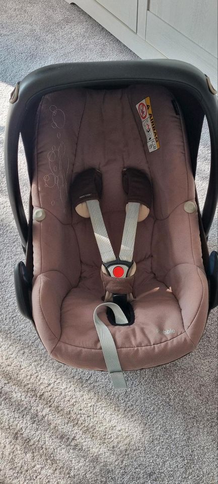 Maxi Cosi Babyschale Autositz in Neustadt am Rübenberge