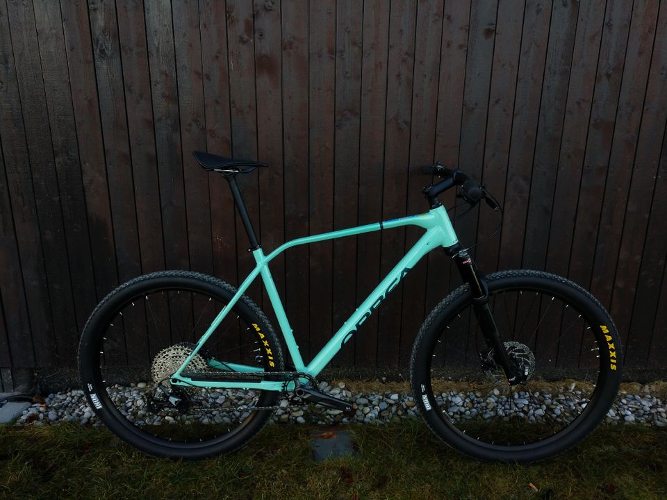 Orbea Mtb 29 Zoll 1x12 XL 2XL Bianchi Farbe Specialized Pedalen in München